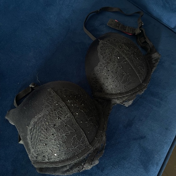 VS BRA / Black / 32C Double PushUp - Picture 3 of 5